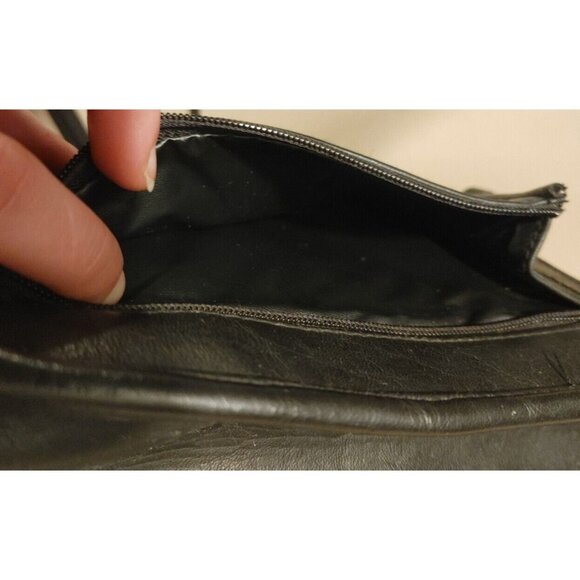 Metro Crossbody Travel Bag Black Kiss Lock Coin Pouch Vintage Medium Size - Picture 8 of 9